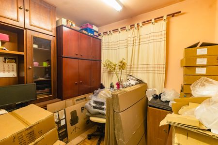 Casa à venda com 2 quartos, 250m² em Vila Guarani, São Paulo