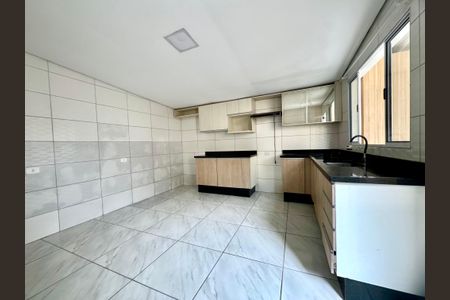 Casa para alugar com 60m², 2 quartos e 1 vagaCozinha