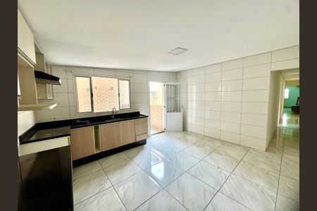 Casa para alugar com 60m², 2 quartos e 1 vagaCozinha