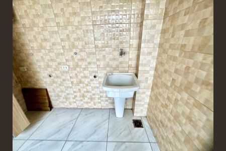 Casa para alugar com 60m², 2 quartos e 1 vagaÁrea de Serviço