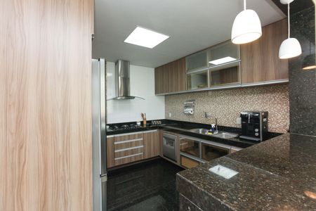 Casa à venda com 390m², 3 quartos e 4 vagas