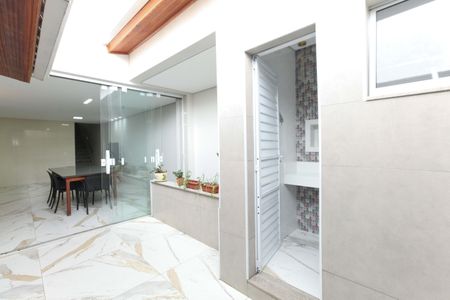 Casa à venda com 390m², 3 quartos e 4 vagas