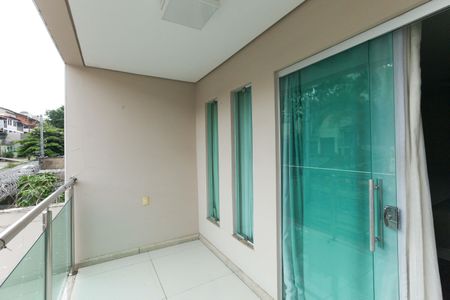 Casa à venda com 390m², 3 quartos e 4 vagas