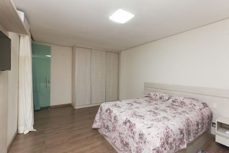 Casa à venda com 390m², 3 quartos e 4 vagas