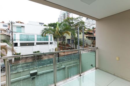 Casa à venda com 390m², 3 quartos e 4 vagas