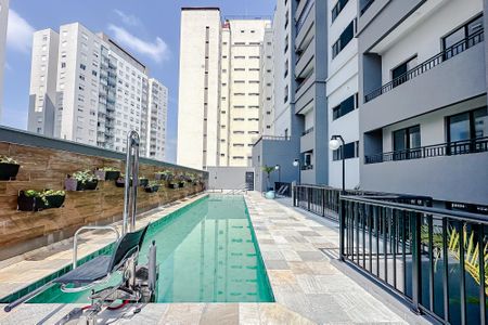 Studio à venda com 27m², 1 quarto e sem vagaPiscina