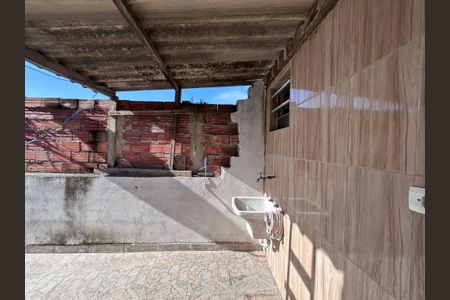 Casa para alugar com 80m², 2 quartos e sem vagaÁrea de serviço 