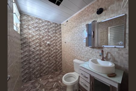 Casa para alugar com 80m², 2 quartos e sem vagaBanheiro 