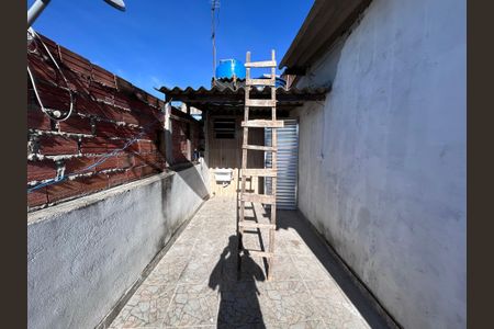 Casa para alugar com 80m², 2 quartos e sem vagaÁrea de serviço 