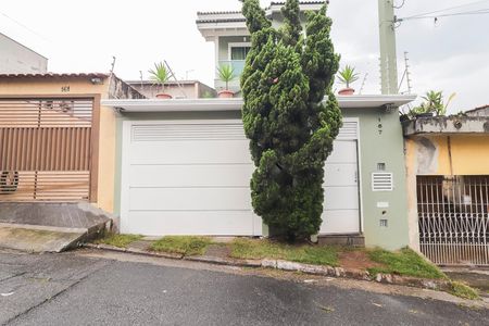 Casa para alugar com 260m², 4 quartos e 7 vagasFachada