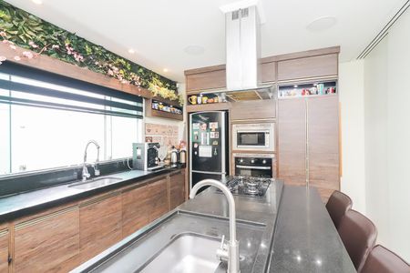 Casa para alugar com 260m², 4 quartos e 7 vagasCozinha