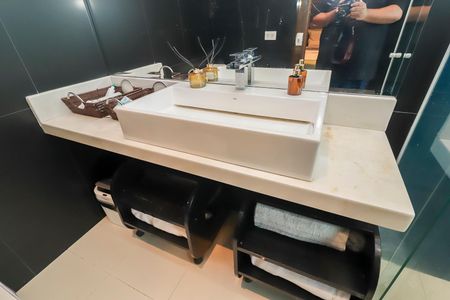 Casa para alugar com 260m², 4 quartos e 7 vagasBanheiro da Suíte 1