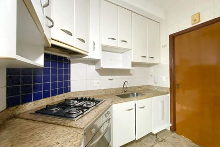 Apartamento à venda com 150m², 3 quartos e 2 vagas Apartamento à venda com 150m², 3 quartos e 2 vagasCozinha