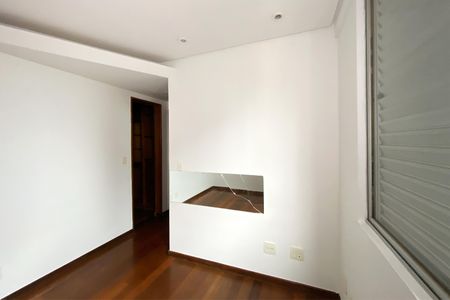 Apartamento à venda com 150m², 3 quartos e 2 vagas Apartamento à venda com 150m², 3 quartos e 2 vagasSuite