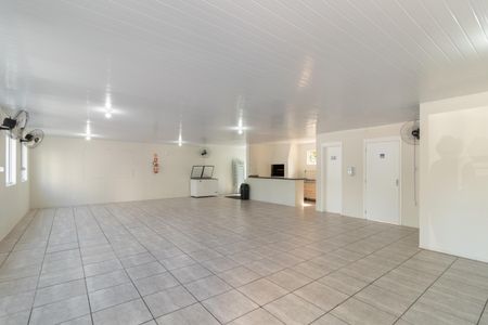 Apartamento para alugar com 42m², 2 quartos e 1 vagaÁrea comum - Salão de festas