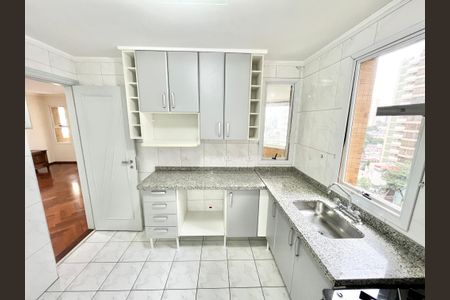 Apartamento à venda com 124m², 3 quartos e 4 vagasCozinha