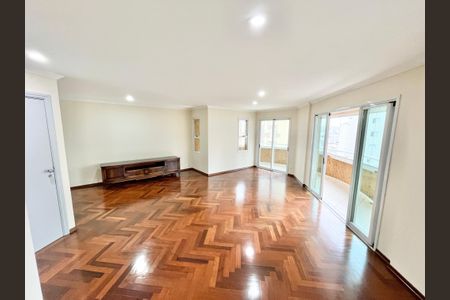 Apartamento à venda com 124m², 3 quartos e 4 vagasSala