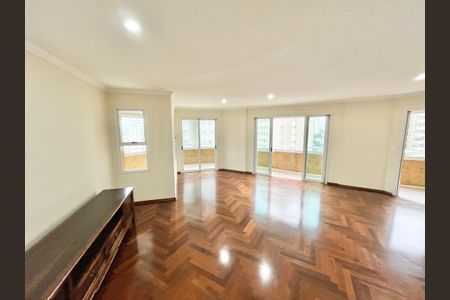 Apartamento à venda com 124m², 3 quartos e 4 vagasSala