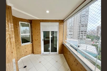 Apartamento à venda com 124m², 3 quartos e 4 vagasVaranda da Sala