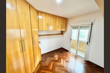 Apartamento à venda com 124m², 3 quartos e 4 vagasQuarto Suíte 2