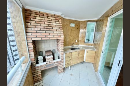 Apartamento à venda com 124m², 3 quartos e 4 vagasVaranda da Sala