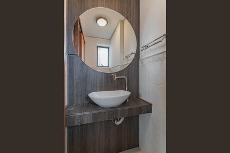 Apartamento à venda com 246m², 3 quartos e 2 vagas Apartamento à venda com 246m², 3 quartos e 2 vagasBanheiro