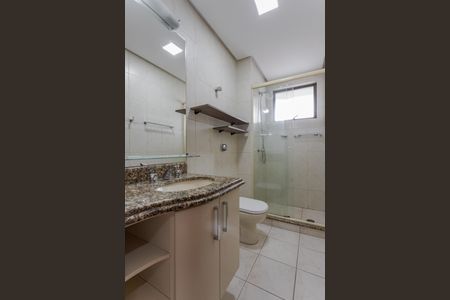 Apartamento à venda com 246m², 3 quartos e 2 vagas Apartamento à venda com 246m², 3 quartos e 2 vagasBanheiro