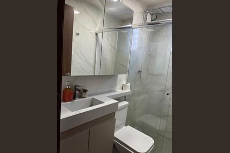 Apartamento à venda com 56m², 2 quartos e 1 vaga Apartamento à venda com 56m², 2 quartos e 1 vagaBanheiro