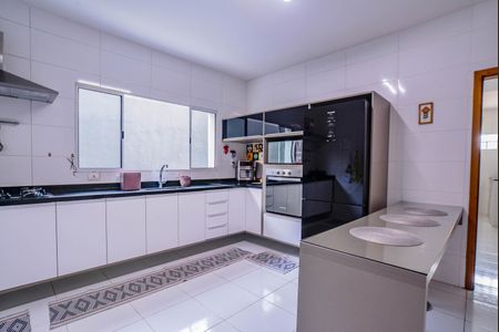 Casa à venda com 150m², 3 quartos e 2 vagasCozinha