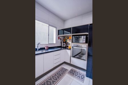 Casa à venda com 150m², 3 quartos e 2 vagasCozinha