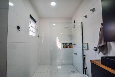 Casa à venda com 150m², 3 quartos e 2 vagasBanheiro da Suíte