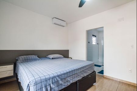 Casa à venda com 150m², 3 quartos e 2 vagasQuarto Suíte