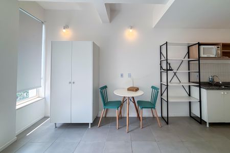 Kitnet/Studio para alugar com 1 quarto, 21m² em República, São Paulo