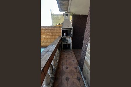 Casa para alugar com 300m², 2 quartos e 2 vagas