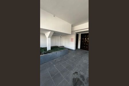 Casa para alugar com 300m², 2 quartos e 2 vagas