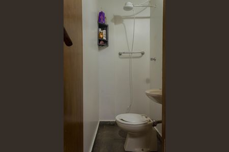 Casa à venda com 200m², 3 quartos e 3 vagas Casa à venda com 200m², 3 quartos e 3 vagasBanheiro de Serviço