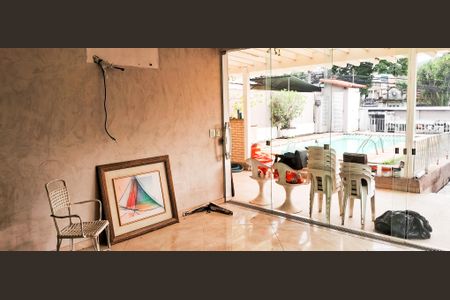 Casa à venda com 600m², 2 quartos e 3 vagasÁrea comum