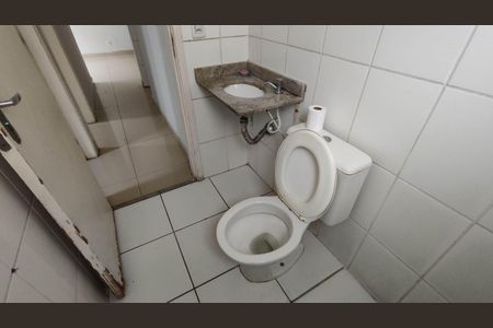 Apartamento para alugar com 49m², 2 quartos e 1 vaga Apartamento para alugar com 49m², 2 quartos e 1 vagaBanheiro