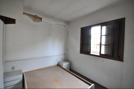 Quarto 2 de casa à venda com 2 quartos, 80m² em Vila Nivi, São Paulo