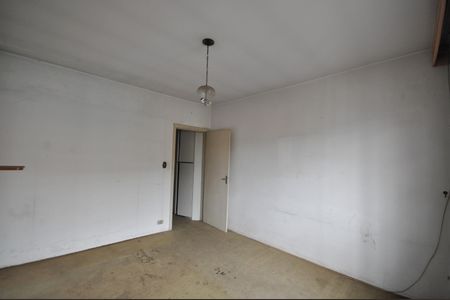 Quarto 1 de casa à venda com 2 quartos, 80m² em Vila Nivi, São Paulo