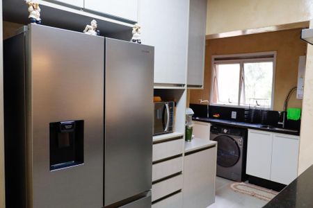 Apartamento para alugar com 106m², 3 quartos e 2 vagas Apartamento para alugar com 106m², 3 quartos e 2 vagasCozinha