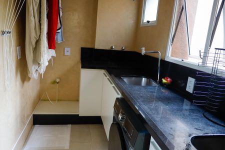 Apartamento para alugar com 106m², 3 quartos e 2 vagas Apartamento para alugar com 106m², 3 quartos e 2 vagasLavanderia