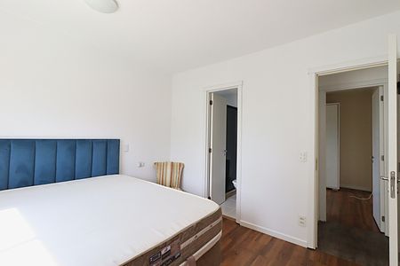 Suíte de apartamento para alugar com 3 quartos, 78m² em Boa Vista, Porto Alegre