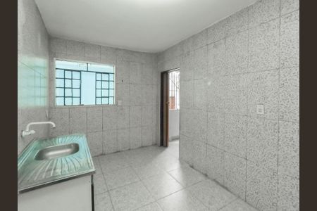 Casa para alugar com 80m², 1 quarto e sem vaga