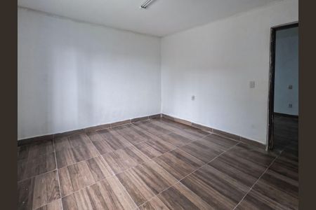 Casa para alugar com 1 quarto, 20m² em Vila Iorio, São Paulo