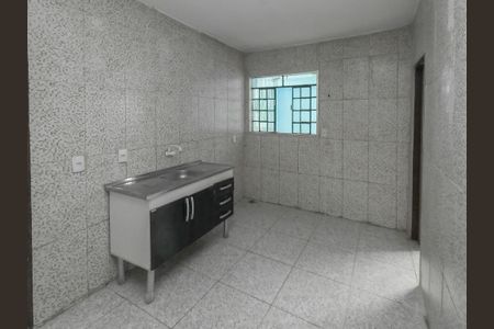 Casa para alugar com 80m², 1 quarto e sem vaga