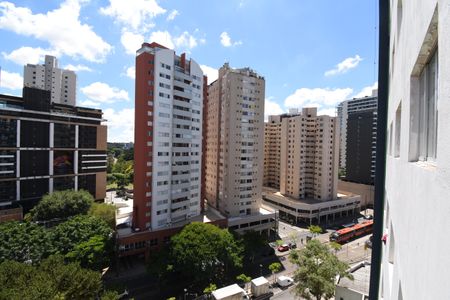 Vista do Quarto de apartamento para alugar com 1 quarto, 45m² em Bigorrilho, Curitiba