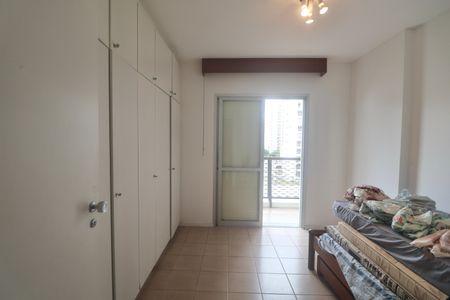 Apartamento para alugar com 120m², 3 quartos e 2 vagasQuarto 2