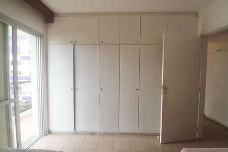 Apartamento para alugar com 120m², 3 quartos e 2 vagasQuarto