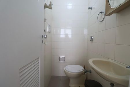 Apartamento para alugar com 120m², 3 quartos e 2 vagasBanheiro de serviço